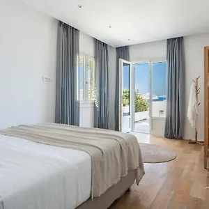 Namaste Boutique Mykonos Tourlos